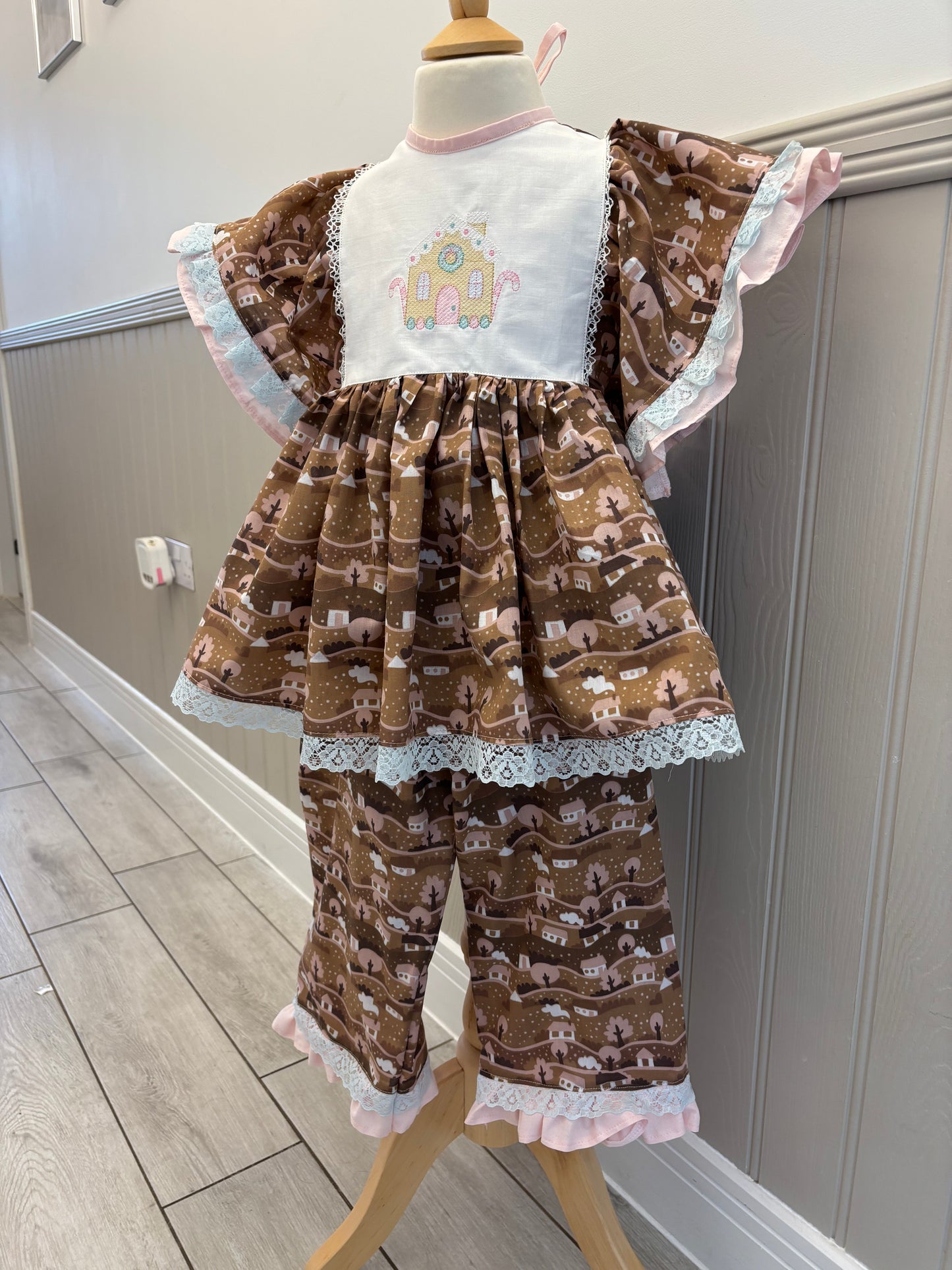 MAUDE Christmas 2 piece trouser set